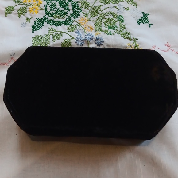 Vintage velvet handbag - Picture 2 of 13